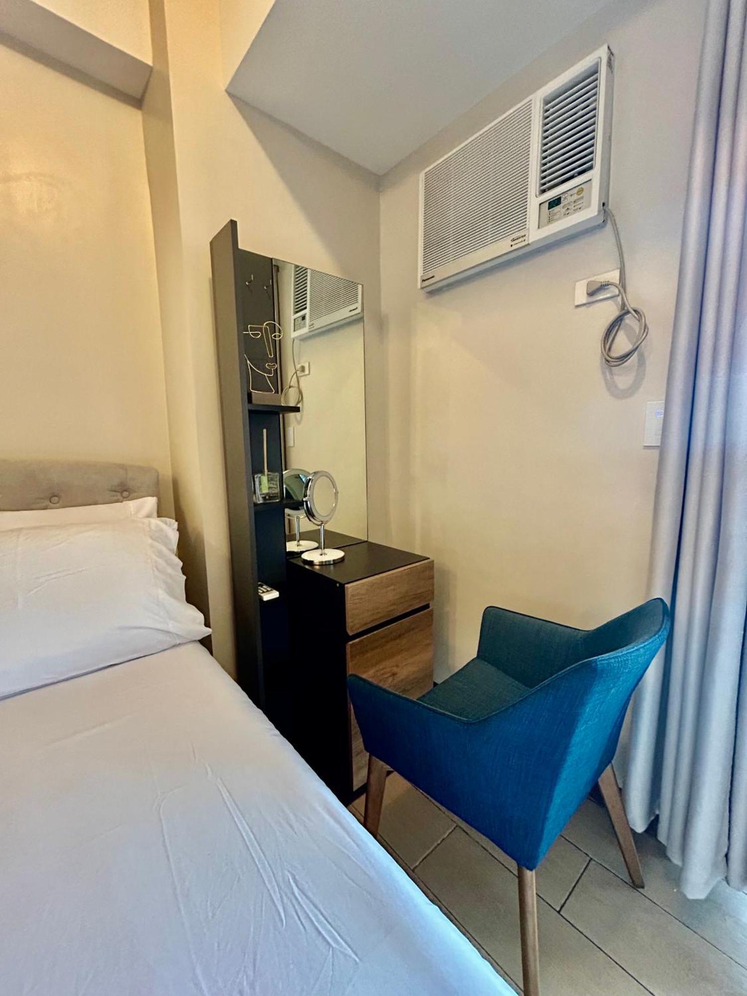 Luxury Bgc Condo In Taguig, Mckinley - Covered Parking And Wifi Free Eksteriør bilde